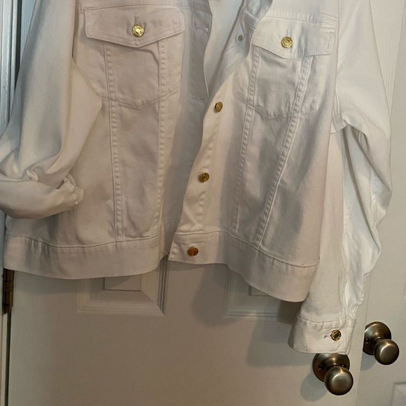 Michael Kors - white jean jacket (super stretchy) - Picture 6 of 7